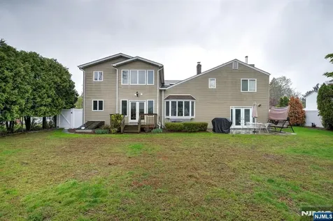 52 Ashburn Road Wayne NJ 07470