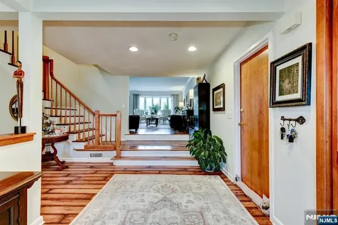 52 Ashburn Road Wayne NJ 07470