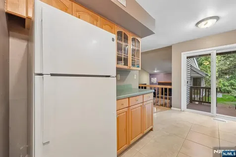 80 Lexington Lane Wayne NJ 07470