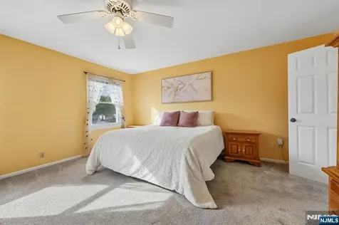 80 Lexington Lane Wayne NJ 07470