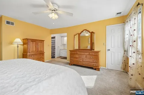 80 Lexington Lane Wayne NJ 07470