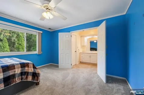 80 Lexington Lane Wayne NJ 07470