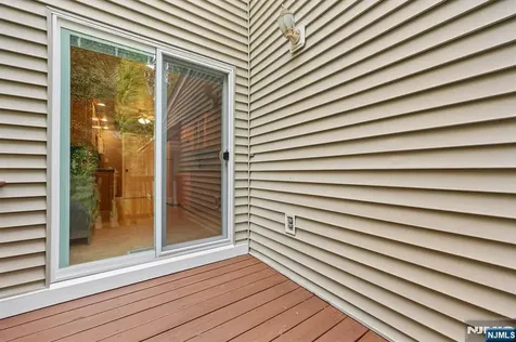 80 Lexington Lane Wayne NJ 07470