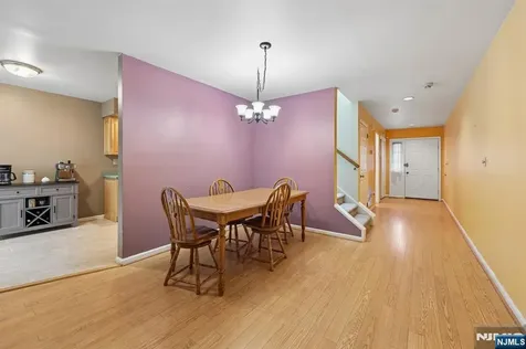 80 Lexington Lane Wayne NJ 07470