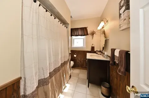 409 Walnut Street Twp Of Washington NJ 07676