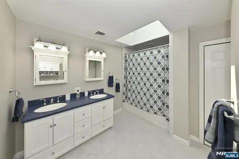 409 Walnut Street Twp Of Washington NJ 07676