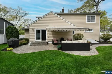 409 Walnut Street Twp Of Washington NJ 07676