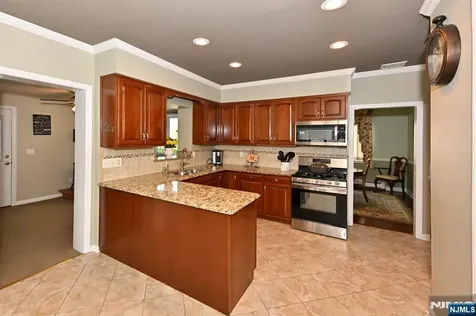 409 Walnut Street Twp Of Washington NJ 07676