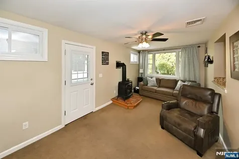 409 Walnut Street Twp Of Washington NJ 07676