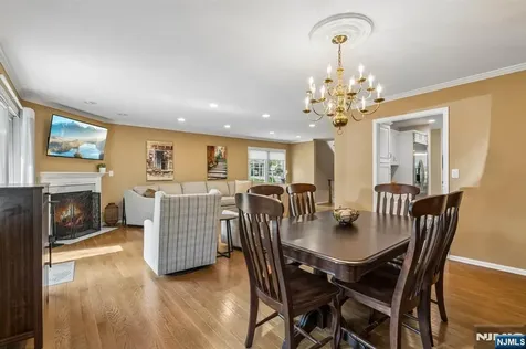 1 Beekman Hill Road Caldwell NJ 07006
