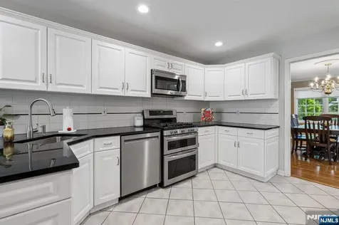 1 Beekman Hill Road Caldwell NJ 07006