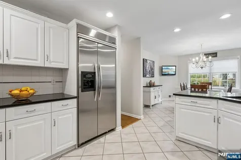 1 Beekman Hill Road Caldwell NJ 07006