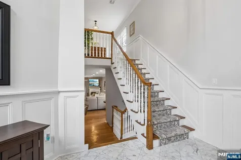 1 Beekman Hill Road Caldwell NJ 07006