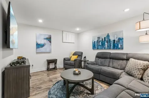 1 Beekman Hill Road Caldwell NJ 07006