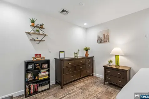 1 Beekman Hill Road Caldwell NJ 07006
