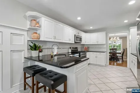 1 Beekman Hill Road Caldwell NJ 07006
