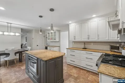 2 Barnstable Court Morris Township NJ 07960