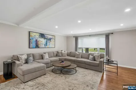 2 Barnstable Court Morris Township NJ 07960