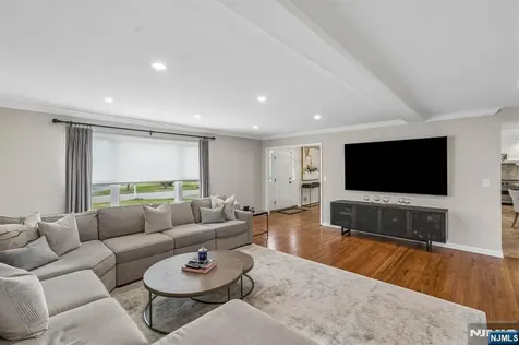 2 Barnstable Court Morris Township NJ 07960