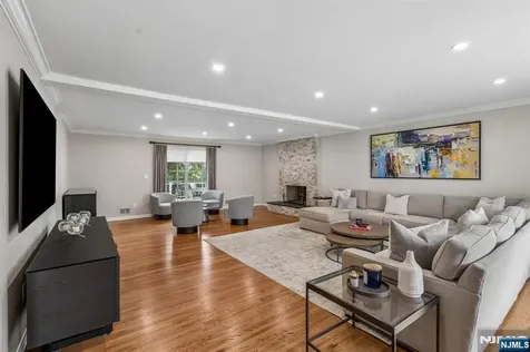 2 Barnstable Court Morris Township NJ 07960