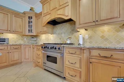 414 Bellaire Drive Demarest NJ 07627