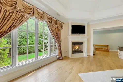 414 Bellaire Drive Demarest NJ 07627