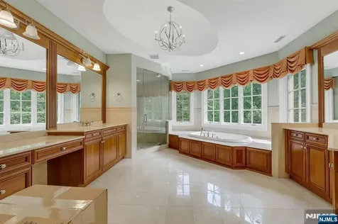 414 Bellaire Drive Demarest NJ 07627