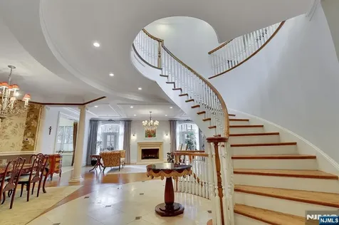 414 Bellaire Drive Demarest NJ 07627