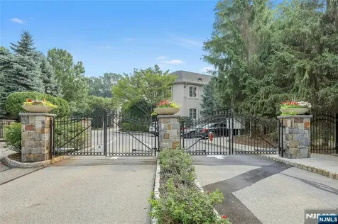 414 Bellaire Drive Demarest NJ 07627