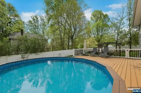 7 S 1st Street Park Ridge NJ 07656