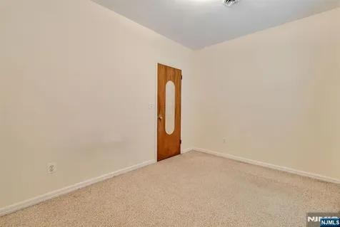 54 Gall Avenue Elmwood Park NJ 07407