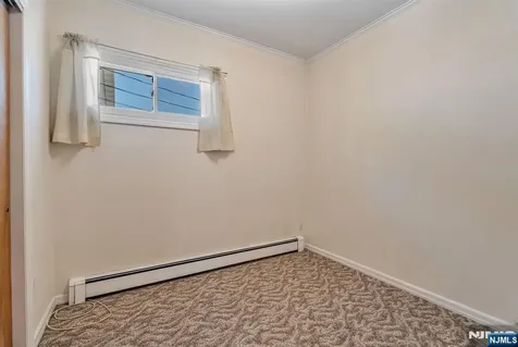 54 Gall Avenue Elmwood Park NJ 07407
