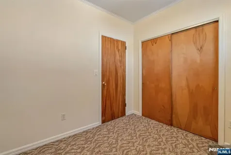 54 Gall Avenue Elmwood Park NJ 07407