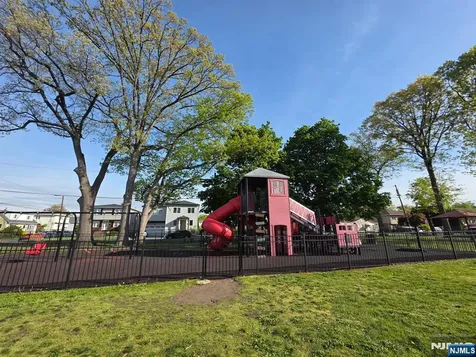 54 Gall Avenue Elmwood Park NJ 07407