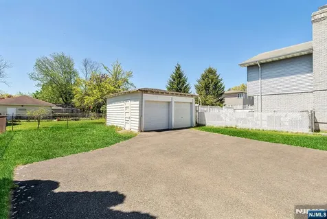 54 Gall Avenue Elmwood Park NJ 07407