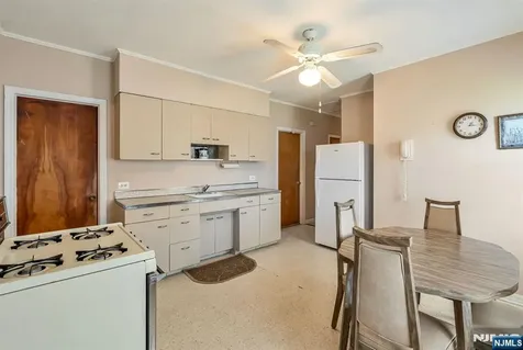54 Gall Avenue Elmwood Park NJ 07407