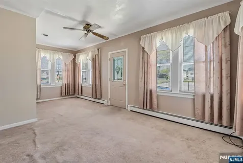 54 Gall Avenue Elmwood Park NJ 07407