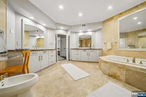 3 Kips Ridge Montclair NJ 07042
