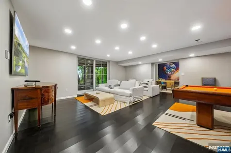 3 Kips Ridge Montclair NJ 07042