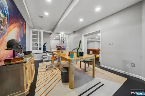 3 Kips Ridge Montclair NJ 07042