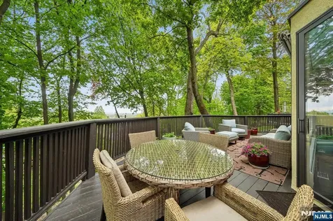 3 Kips Ridge Montclair NJ 07042