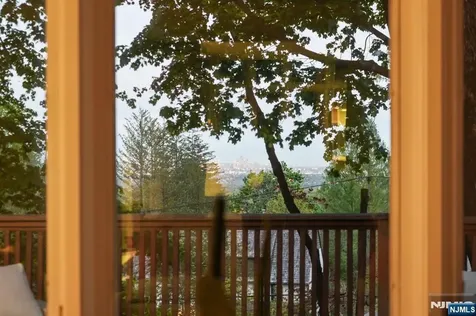 3 Kips Ridge Montclair NJ 07042