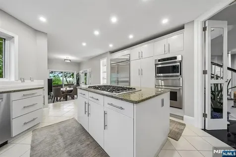 3 Kips Ridge Montclair NJ 07042