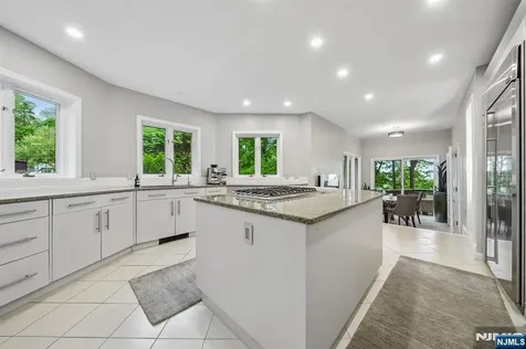 3 Kips Ridge Montclair NJ 07042