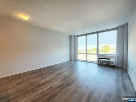 800 12th Street Palisades Park NJ 07650