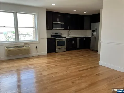 315 7th Street Union City NJ 07087