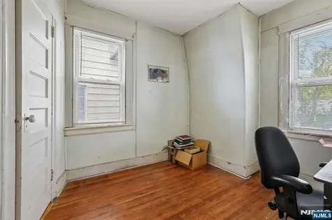 86 Burchard Avenue East Orange NJ 07017