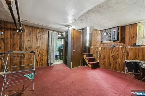 86 Burchard Avenue East Orange NJ 07017