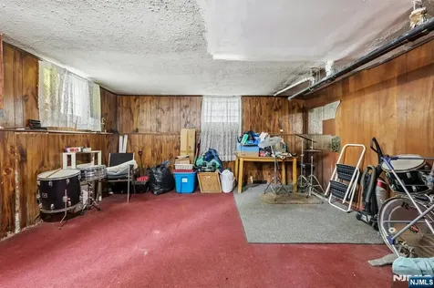 86 Burchard Avenue East Orange NJ 07017