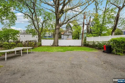 86 Burchard Avenue East Orange NJ 07017